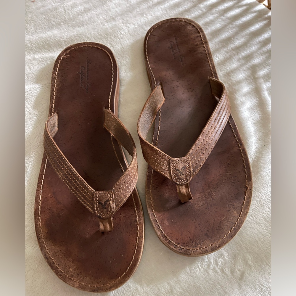 Vintage 2000’s American Eagle Outfitters Brown Leather Flip Flops Women’s 10